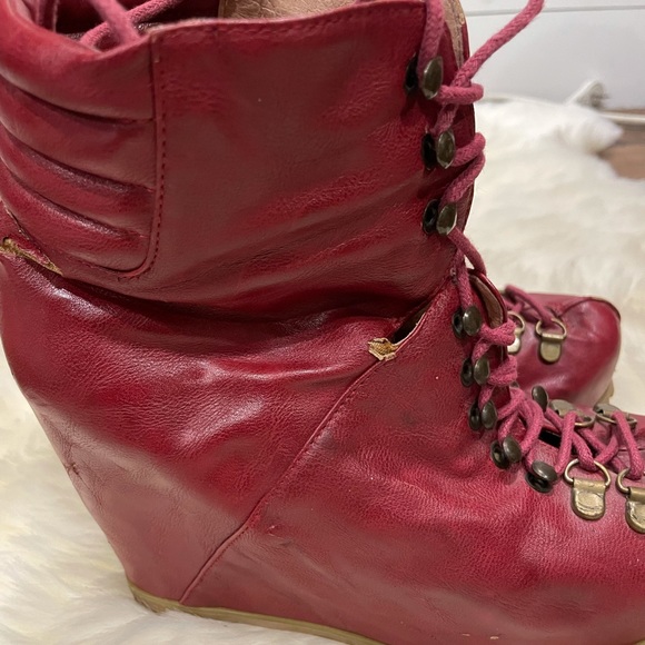 Jeffrey Campbell red wedge lace up boot - Picture 3 of 6